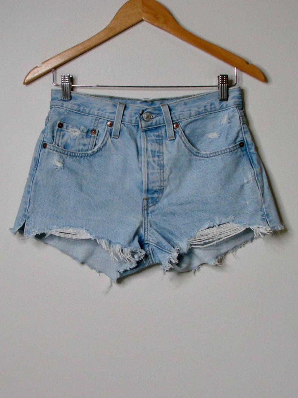 Levi's Denim Jean Shorts Red Tab Light Blue Wash Distressed Raw Frayed Hem 26